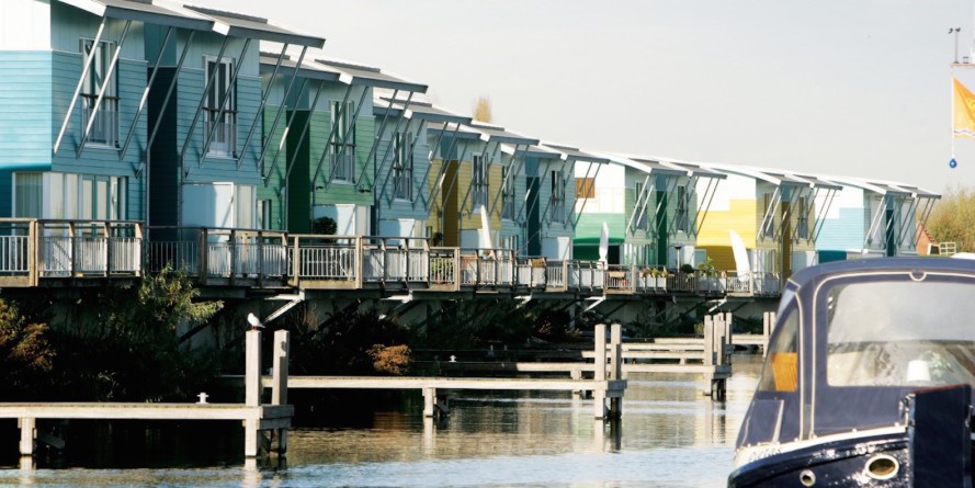 Maasbommel’s Amphibious Homes by Waterstudio and Dura Vermeer